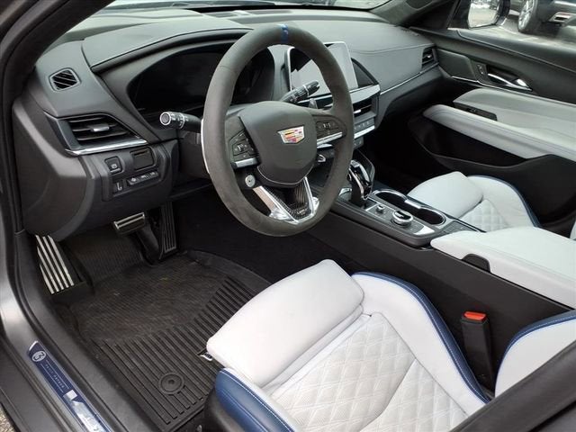 2025 Cadillac CT4-V V-Series Blackwing