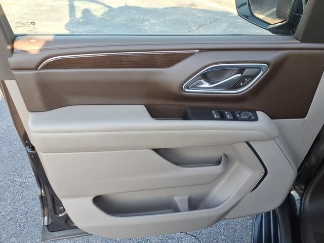 2022 GMC Yukon XL SLE