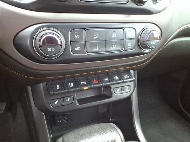 2021 GMC Canyon 4WD AT4 w/Leather