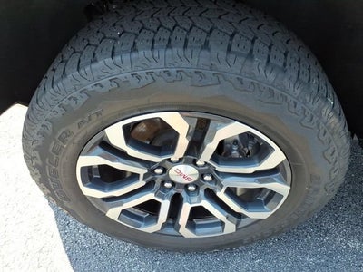2023 GMC Canyon AT4