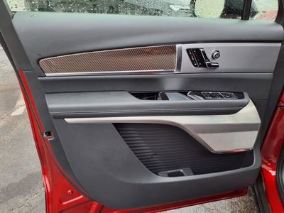 2026 Cadillac VISTIQ Luxury