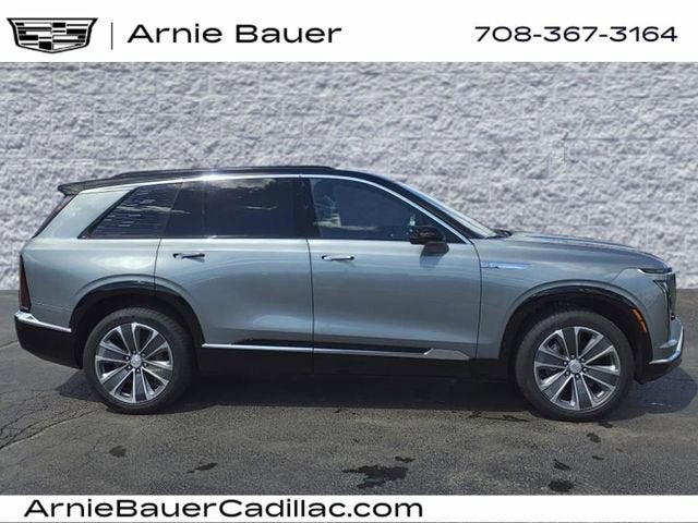 2026 Cadillac VISTIQ Luxury