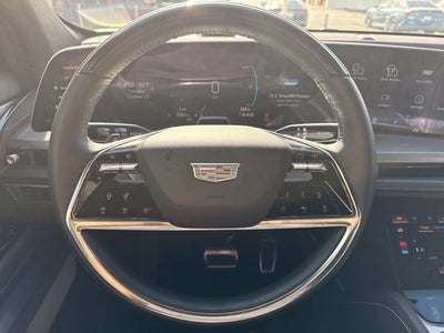 2026 Cadillac VISTIQ Luxury