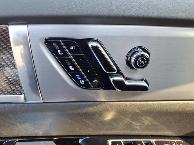 2027 Cadillac VISTIQ Luxury