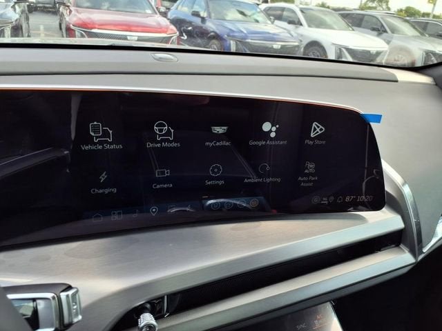 2026 Cadillac VISTIQ Luxury