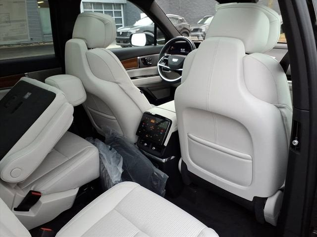 2026 Cadillac VISTIQ Sport