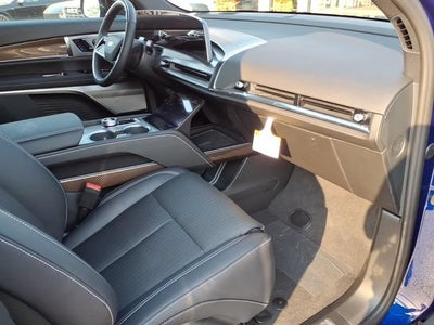 2027 Cadillac VISTIQ Sport
