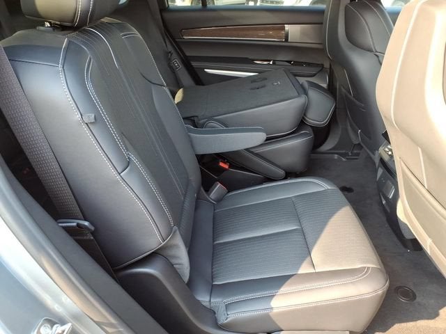 2027 Cadillac VISTIQ Sport