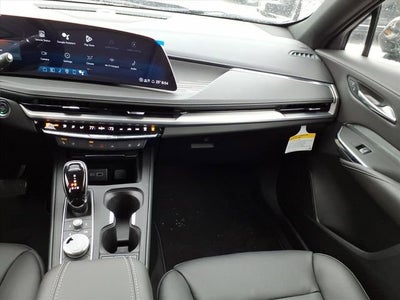 2025 Cadillac XT4 Premium Luxury