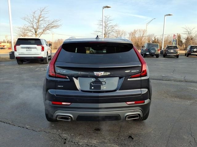 2023 Cadillac XT4 Premium Luxury