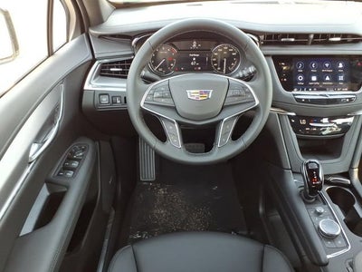 2026 Cadillac XT5 Luxury