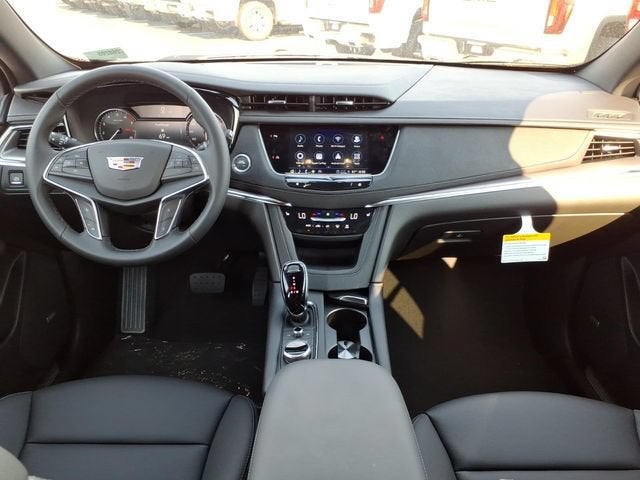 2026 Cadillac XT5 Luxury
