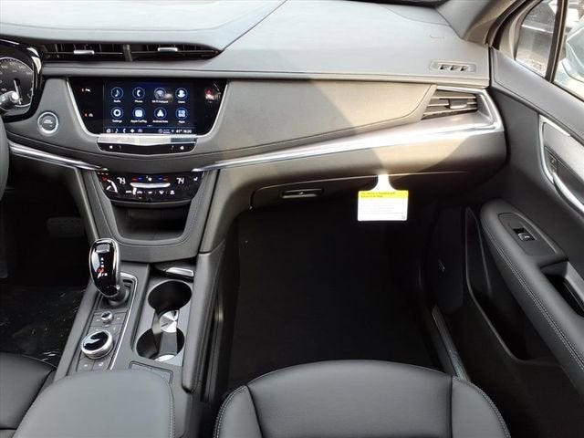 2026 Cadillac XT5 Luxury