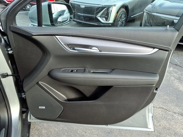 2026 Cadillac XT5 Luxury
