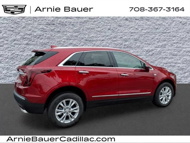 2026 Cadillac XT5 Luxury
