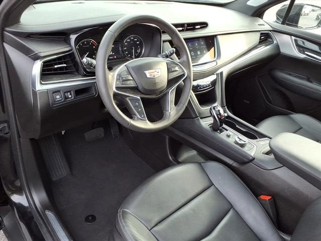 2022 Cadillac XT5 Premium Luxury