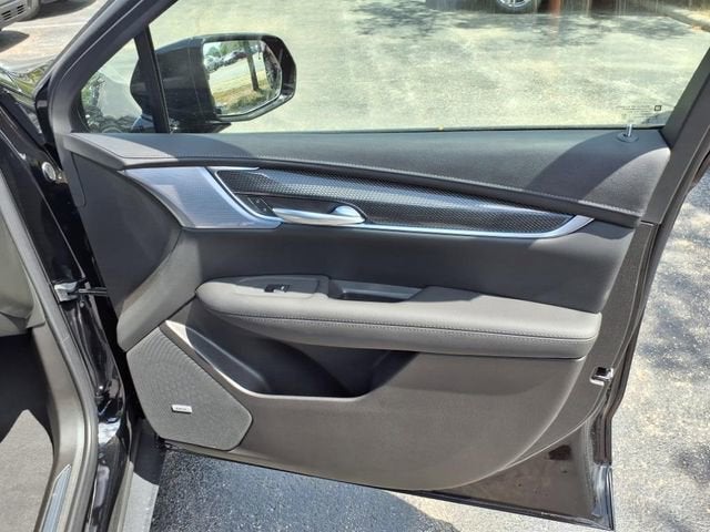 2025 Cadillac XT5 Sport