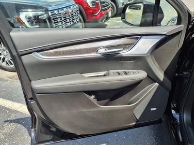 2025 Cadillac XT5 Sport