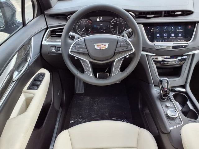 2025 Cadillac XT5 Sport