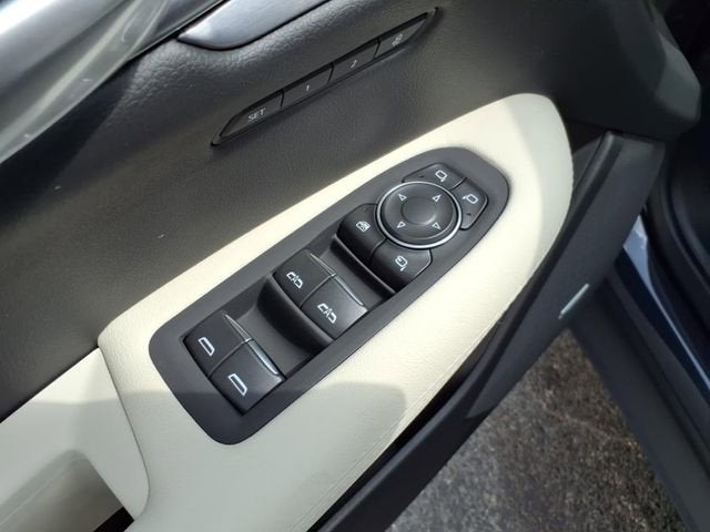 2025 Cadillac XT5 Sport