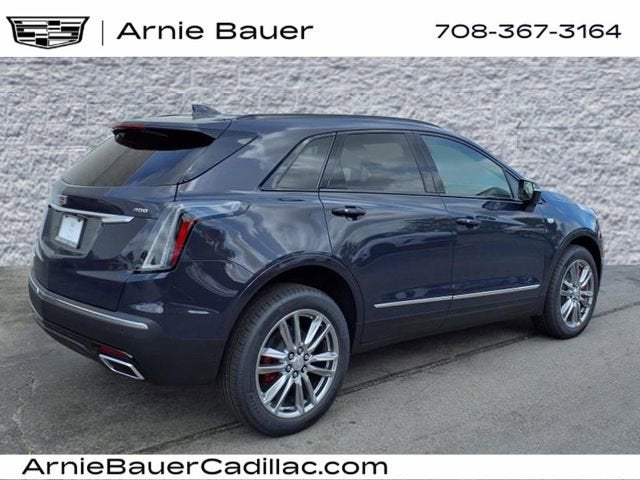 2025 Cadillac XT5 Sport