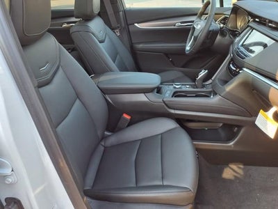 2025 Cadillac XT6 Luxury
