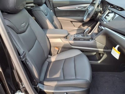 2025 Cadillac XT6 Luxury