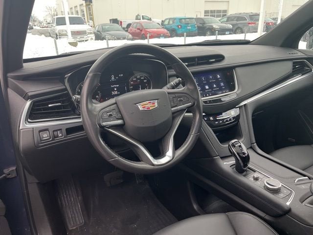 2024 Cadillac XT6 Luxury