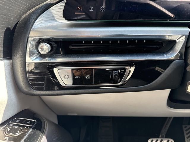 2023 Cadillac LYRIQ Luxury