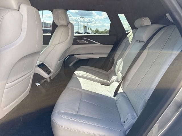 2023 Cadillac LYRIQ Luxury