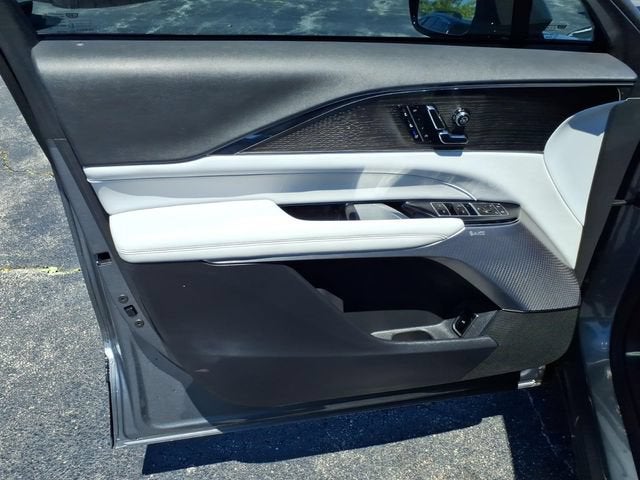 2023 Cadillac LYRIQ Luxury