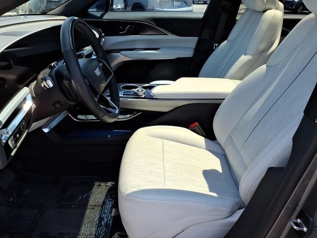 2023 Cadillac LYRIQ Luxury