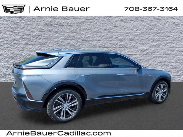 2023 Cadillac LYRIQ Luxury