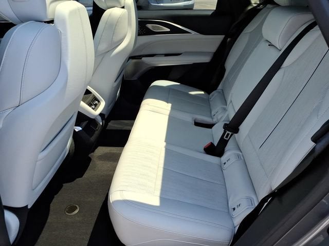 2023 Cadillac LYRIQ Luxury