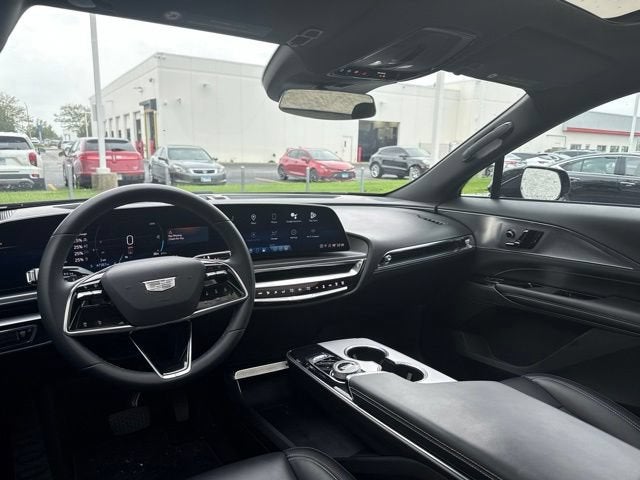 2024 Cadillac LYRIQ Tech