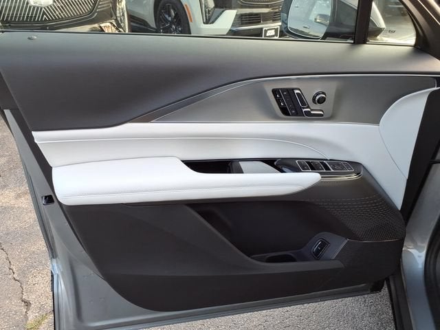 2027 Cadillac LYRIQ Luxury