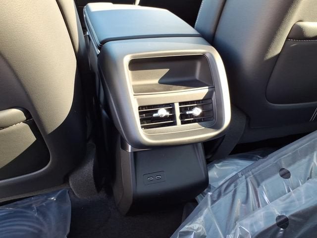 2027 Cadillac LYRIQ Luxury - Photo 15