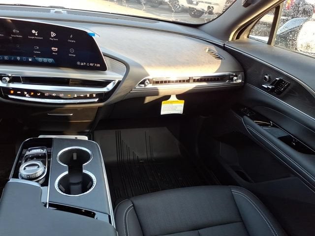 2025 Cadillac LYRIQ Luxury 1 - Photo 17