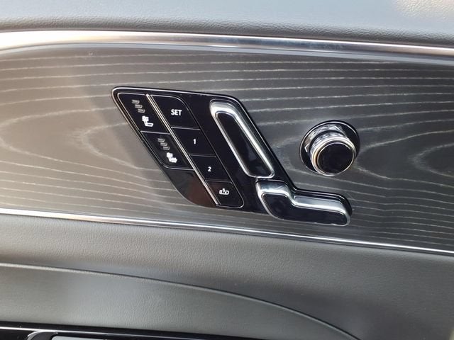 2025 Cadillac LYRIQ Luxury 1 - Photo 26