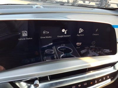 2025 Cadillac LYRIQ Luxury 1