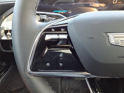 2025 Cadillac LYRIQ Luxury 1