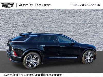 2025 Cadillac LYRIQ Luxury 1