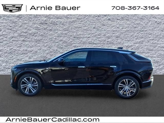 2025 Cadillac LYRIQ Luxury 1