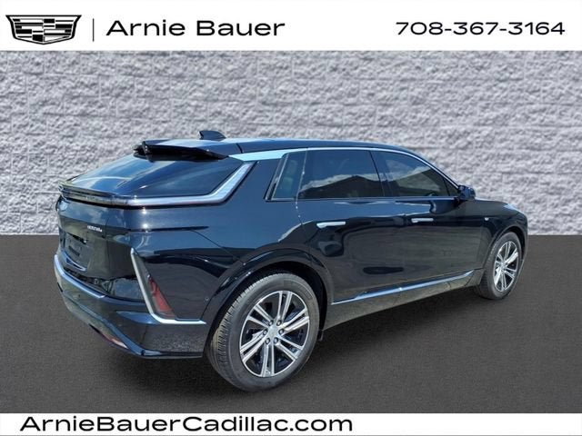 2025 Cadillac LYRIQ Luxury 1