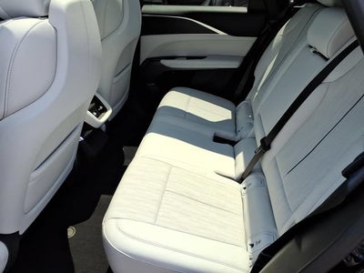2025 Cadillac LYRIQ Luxury 1