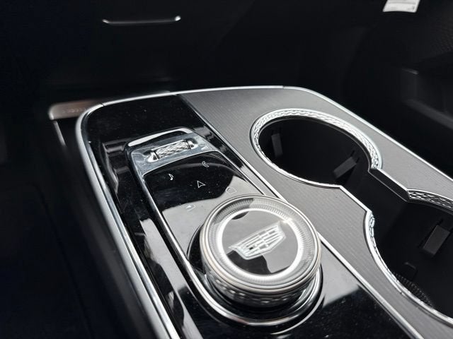 2025 Cadillac LYRIQ Luxury 1