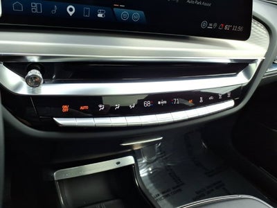 2025 Cadillac LYRIQ Luxury 1