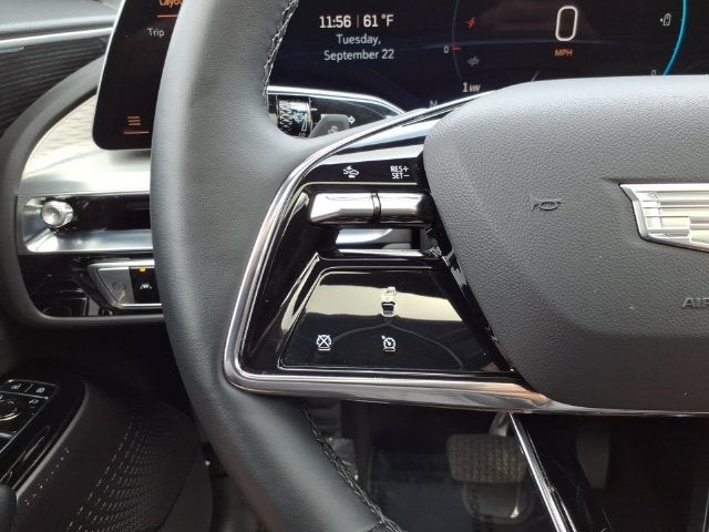2025 Cadillac LYRIQ Luxury 1