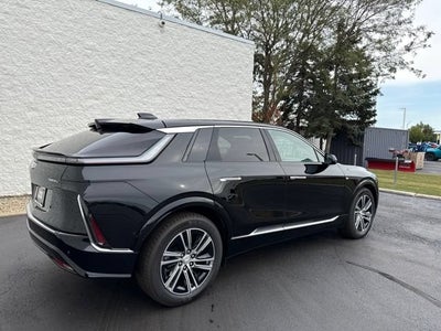 2025 Cadillac LYRIQ Luxury 1