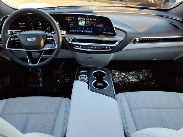 2024 Cadillac LYRIQ Luxury 1